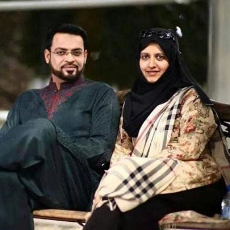 Dr. Aamir Liaquat Hussain With His Wife Bushra - People Images & Photos