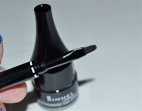 Aquaheart: Rimmel Scandaleyes London Waterproof Gel Eyeliner - Review