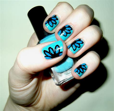 Blue Flower Nails by RoxysSlushPuppie on DeviantArt