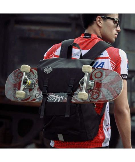 Fashion Sport Backpack Skateboard Backpack Holder Large Capacity ...