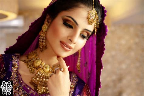 Latest Bridal Make Up With Jewelry ~ Fashion Point