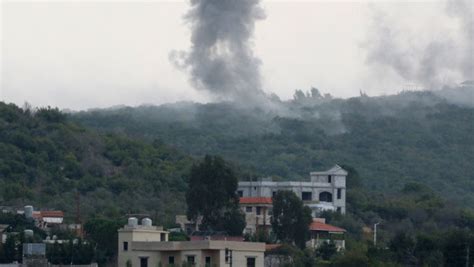 Residents flee Israeli bombing in south Lebanon