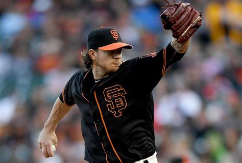 Jake Peavy powers Giants to 7-2 win over Miami