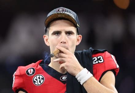 Stetson Bennett 13 Georgia Bulldogs Celebrates Editorial Stock Photo ...