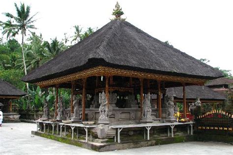 Tirta Empul Temple Fabulousubud.com