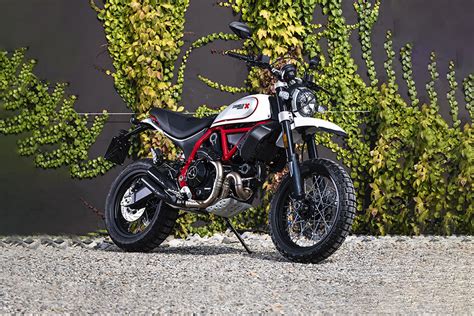 Ducati Scrambler Desert Sled Price, Mileage, Images, Colours, Specs ...