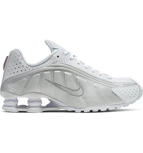 Nike Nike Shox R4 | canoeracing.org.uk