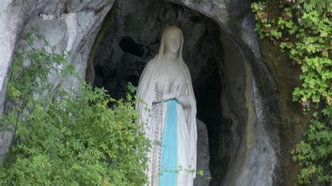 Rosary from Lourdes 07/08/2021 - YouTube