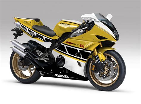 Yamaha RDLC 500 V4 Motorcycle Images, Motorcycle Clubs, Racing Bikes ...