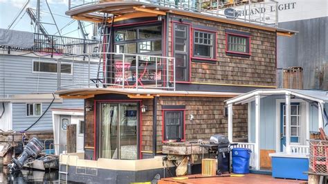 You Don't See Many Floating Homes Like This $490K One - Curbed Seattle