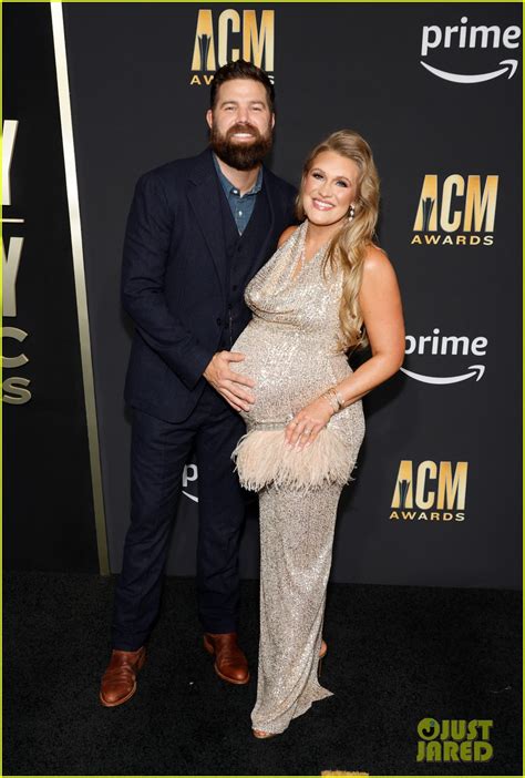 Country Singer Jordan Davis Attends ACM Awards 2023 with Pregnant Wife Kristen: Photo 4932061 ...