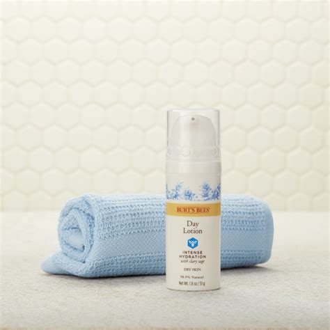 Burt's Bees Intense Hydration Day Lotion, Moisturizing Face Lotion, 1.8 Oz - Walmart.com