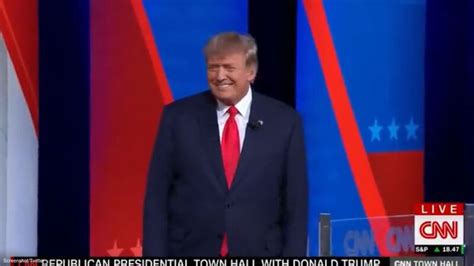 WATCH: Trump Receives Instant Standing Ovation From Massive CNN Town ...