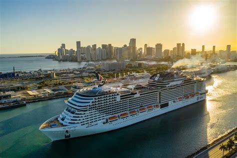 Best itineraries for Bahamas Cruise from Miami Florida & One Day Cruises