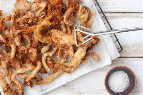 Easy Crispy, and Crunchy Chicken-Fried Mushrooms