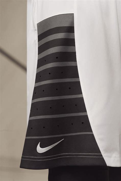 Nike Basketball Unveils Women's Apparel Collection - Nike News