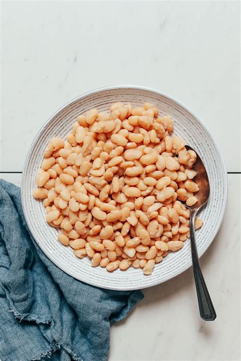 Instant Pot White Beans (Great Northern, Fast, No Soaking!) | Recipe in 2021 | White beans ...