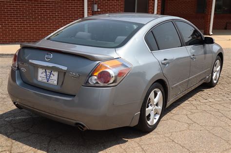 2007 Nissan Altima 3.5 SE | Victory Motors of Colorado