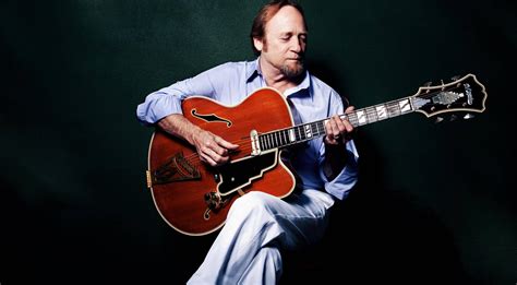 10 Best Stephen Stills Songs of All Time - Singersroom.com