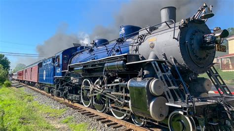 Reading & Northern doubleheader steam locomotives passes through Leesport - YouTube