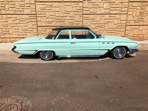 61 BUICK LeSABRE 2DR SEDAN FLATROOF, MILD CUSTOM, COOL - Classic Buick LeSabre 1961 for sale