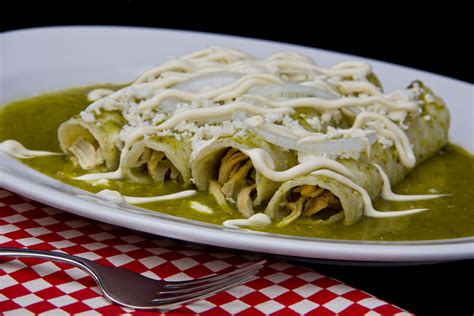 Enchiladas Verdes De Pollo Easy Recipe | Deporecipe.co