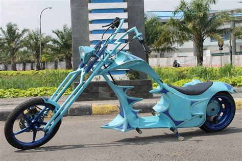 Photos: Vespa Chopper in 2020 | Vespa, Custom vespa, Chopper