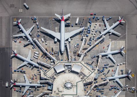 Terminal 4 at LAX [1800x1286] : InfrastructurePorn