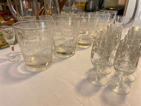 Identifying Vintage Glassware? | ThriftyFun