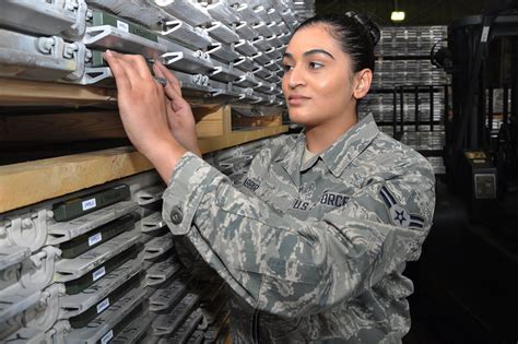 What Does a Military Shipping Pallet Look Like? - Core77