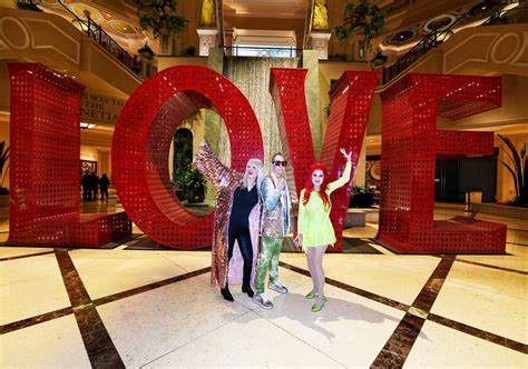 The B-52s return to Venetian Theatre for a 10-night Las Vegas residency ...