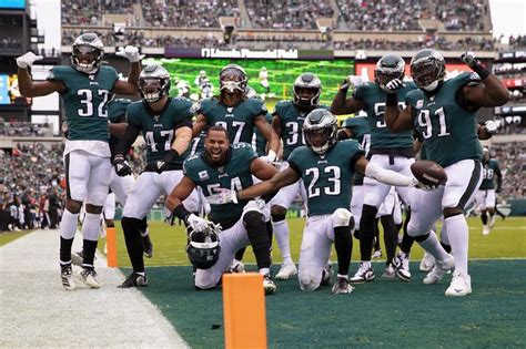 Philadelphia Eagles Depth Chart 2021: Predicting week 1 offensive and ...