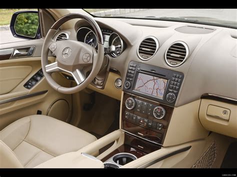 2010 Mercedes-Benz GL450 - Interior | Caricos