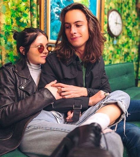 Sam Kiszka with his girlfriend. | Fleet, Greta, Pretty men