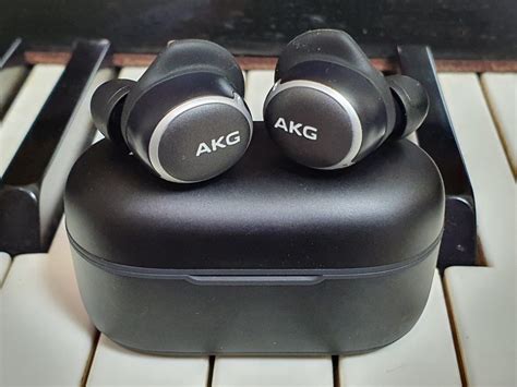 AKG N400 Review: The Better Galaxy Buds – In-Ear Fidelity