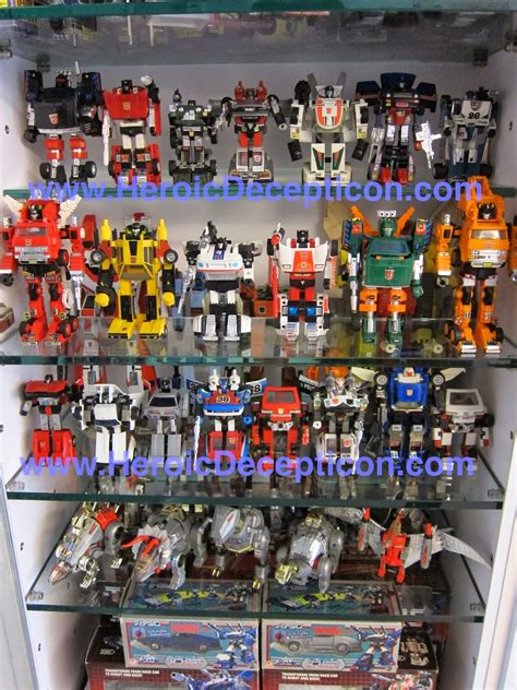 Heroic Decepticon: Re-arranged shelves - focusing on early G1