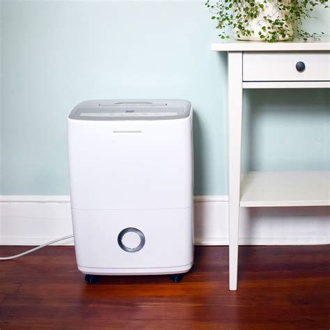 Frigidaire 30-Pint Dehumidifier Review: Ideal for Small Spaces