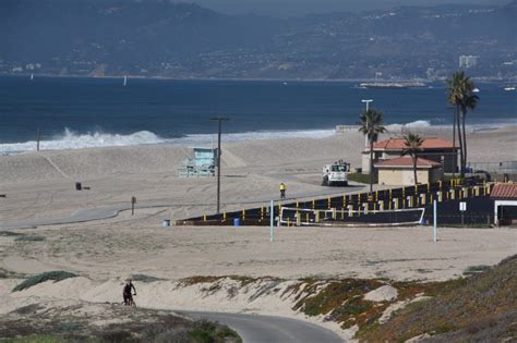 Dockweiler State Beach RV Park in Los Angeles, CA - California Beaches