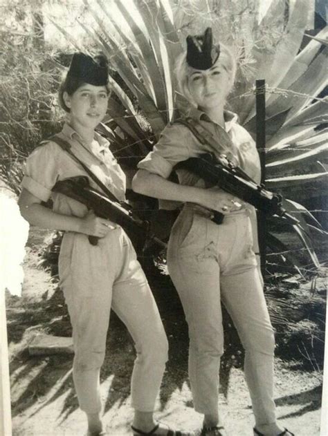 Israel female soldiers in the 'Six Day War' of 1967. | Female soldier ...