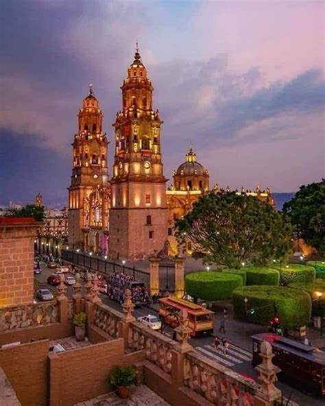 CATEDRAL DE MORELIA | Mexico wallpaper, Tickets to mexico, Mexico ...