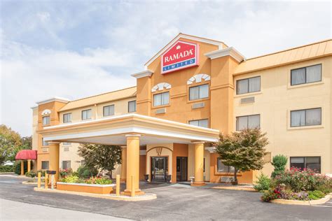 Ramada Limited Decatur | Decatur, IL Hotels