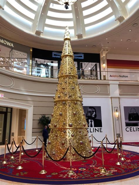 PHOTOS: Christmas trees in Las Vegas | 2018