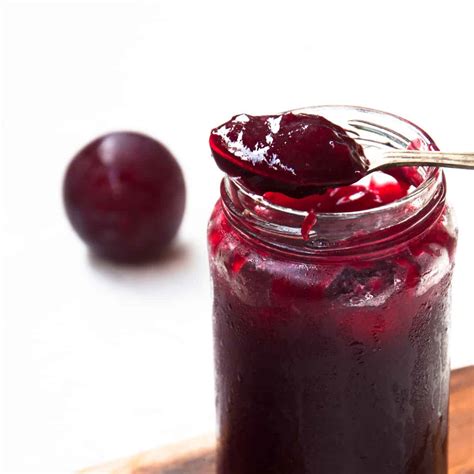 BEST Plum Jam Without Pectin - Recipe52.com