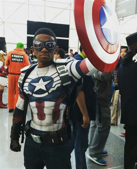 Falcon Captain America cosplay NYCC 2015 | Captain america cosplay ...