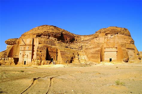 Central Tourism: Madain Saleh, The ancient city of saudi arabia (Trace ...