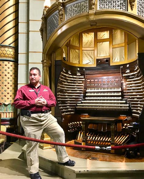 World's Largest Pipe Organ - The Traveling Locavores