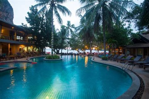 Sand Sea Resort $105 ($̶1̶5̶6̶) - UPDATED 2018 Prices & Reviews - Railay Beach, Krabi, Thailand ...