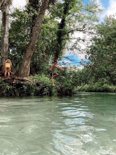 Weeki Wachee Kayaking | Florida blog | Fresh Mommy Blog