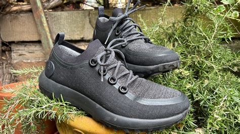 Best Men's Walking Shoes in 2023 - CNET