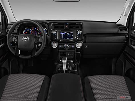 2017 Toyota 4Runner Interior | U.S. News & World Report